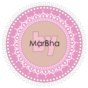 En rosa mandala med en logotype som det står bymarbha